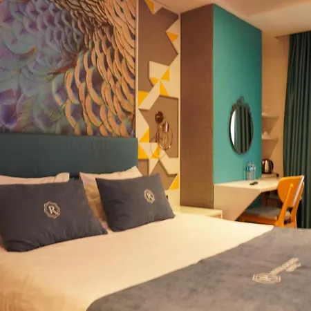 Royal Galata 3*