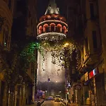 Royal Galata فندق