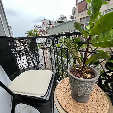 Royal Galata מלון